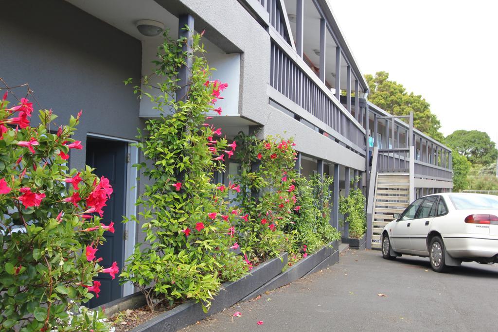 Motel 80 Auckland Bagian luar foto